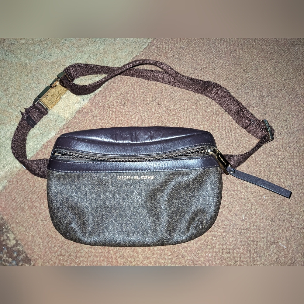 Michael Kors Fanny Pack Bum Bag Brown